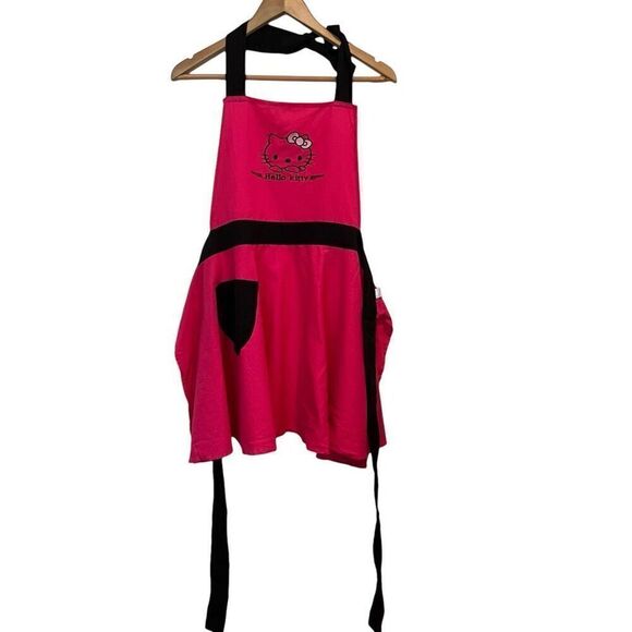 Hello Kitty Hot Pink Apron - Picture 1 of 3